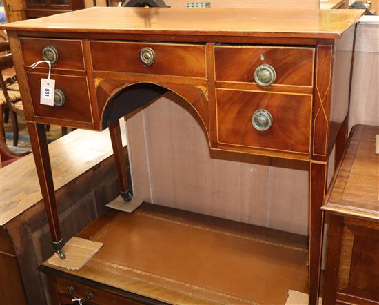 A George III mahogany kneehole dressing table W.89cm